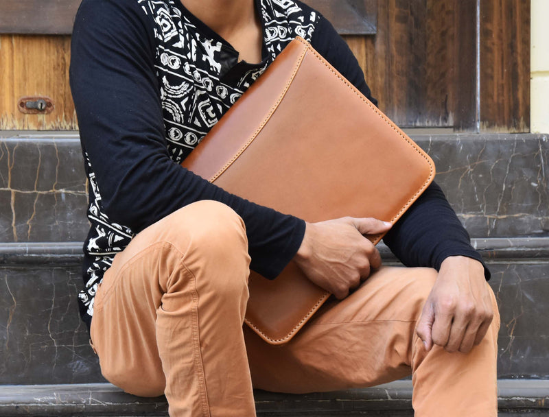 Tolredo Leather Travel Organizer - Tawny Brown