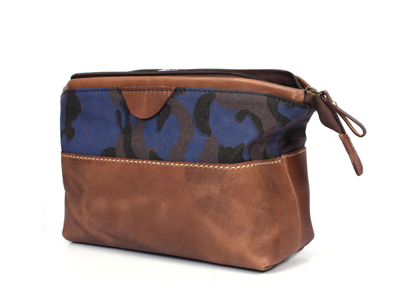 Tyler Leather Camouflage Toiletry Bag -  Camo Green