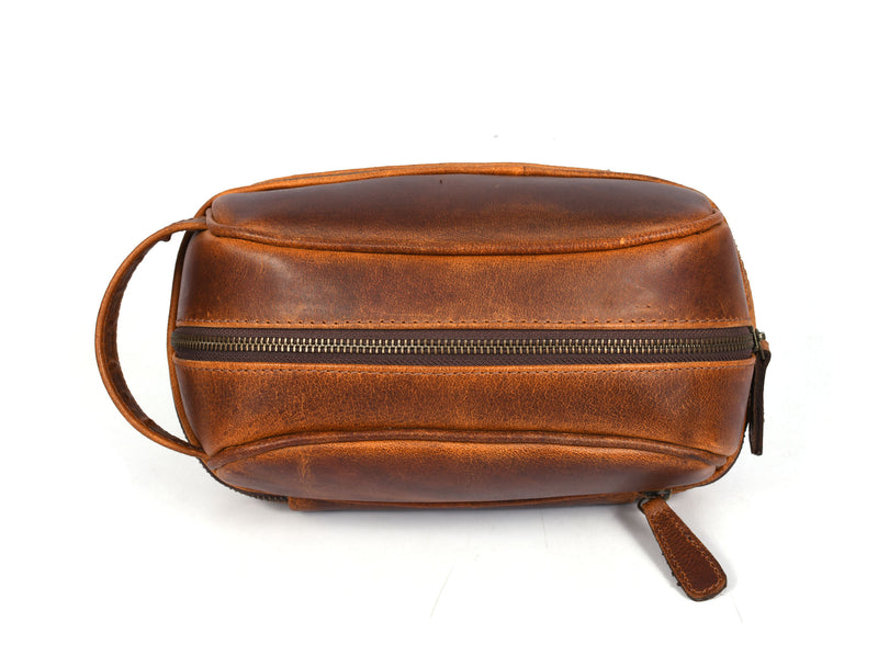 Akron Leather Toiletry Bag - Walnut Brown.