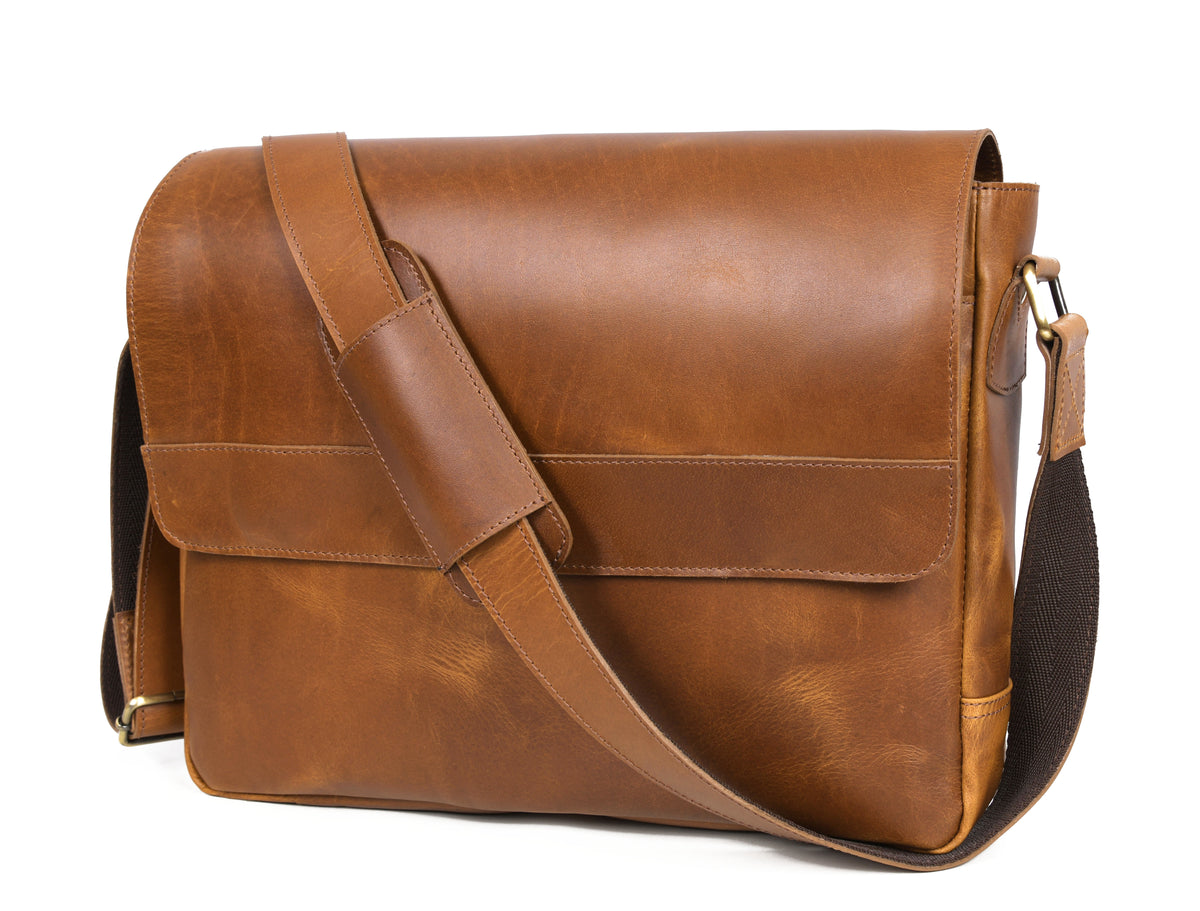 Spruce Leather Messenger Bag - Tawny Brown